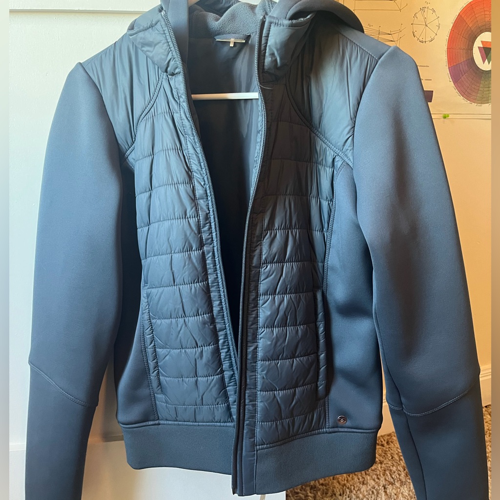 Athlesiure Jacket